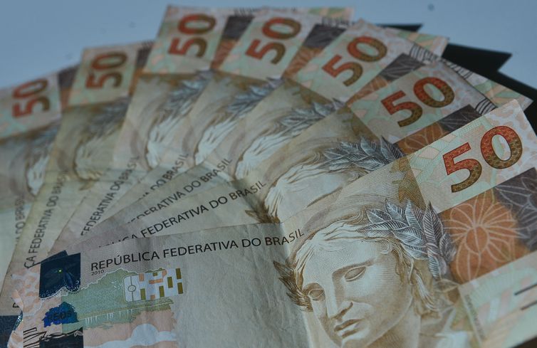 empresas-reclamam-de-dificuldades-para-prorrogar-dividas