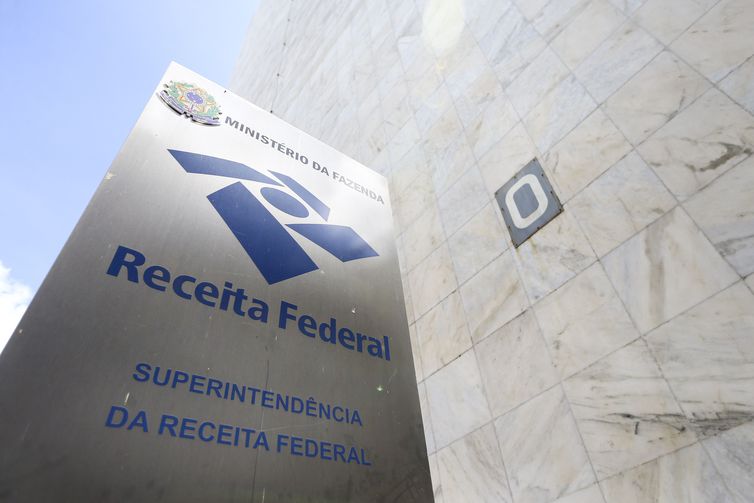 receita-adia-para-junho-pagamento-da-primeira-cota-do-imposto-de-renda