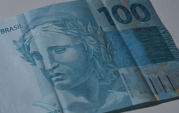 credito-para-folha-de-pagamento-ja-esta-disponivel-nos-bancos