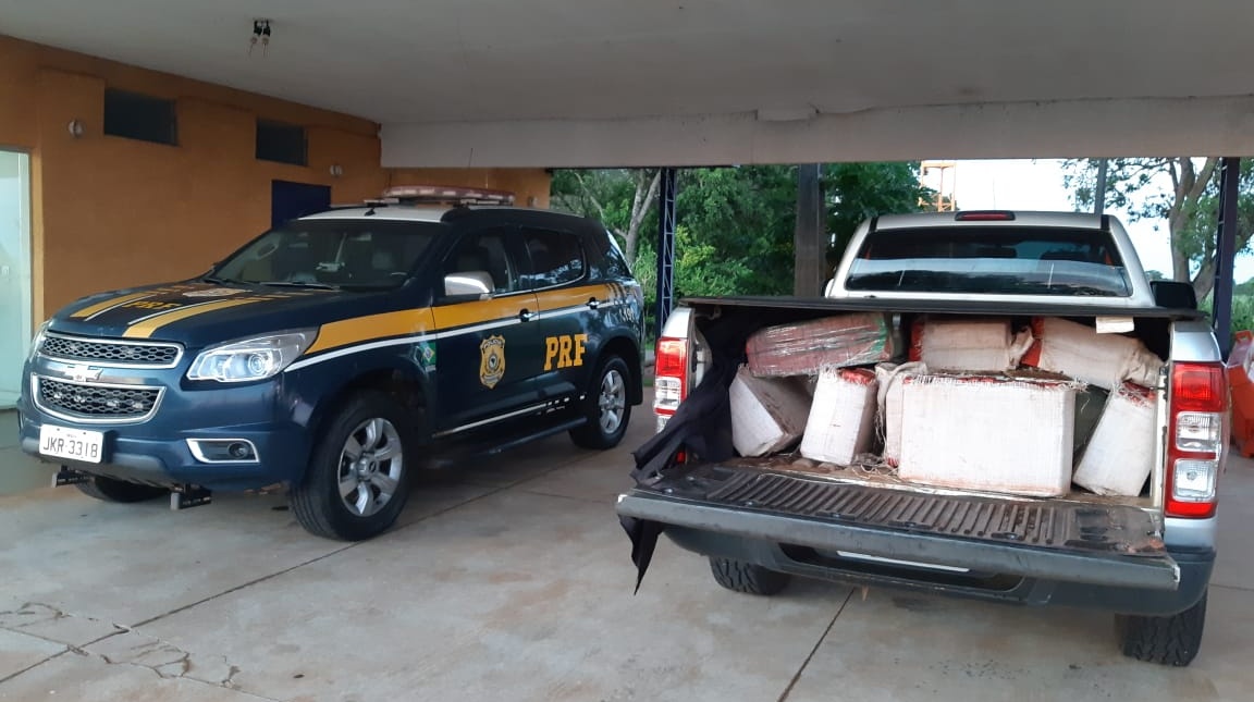 prf-apreende-980-kg-de-maconha,-tres-armas-de-fogo,-municoes-e-medicamento-em-nova-andradina-(ms)