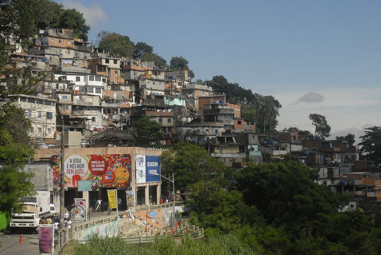 com-isolamento,-58%-dos-brasileiros-deixaram-de-pagar-alguma-divida