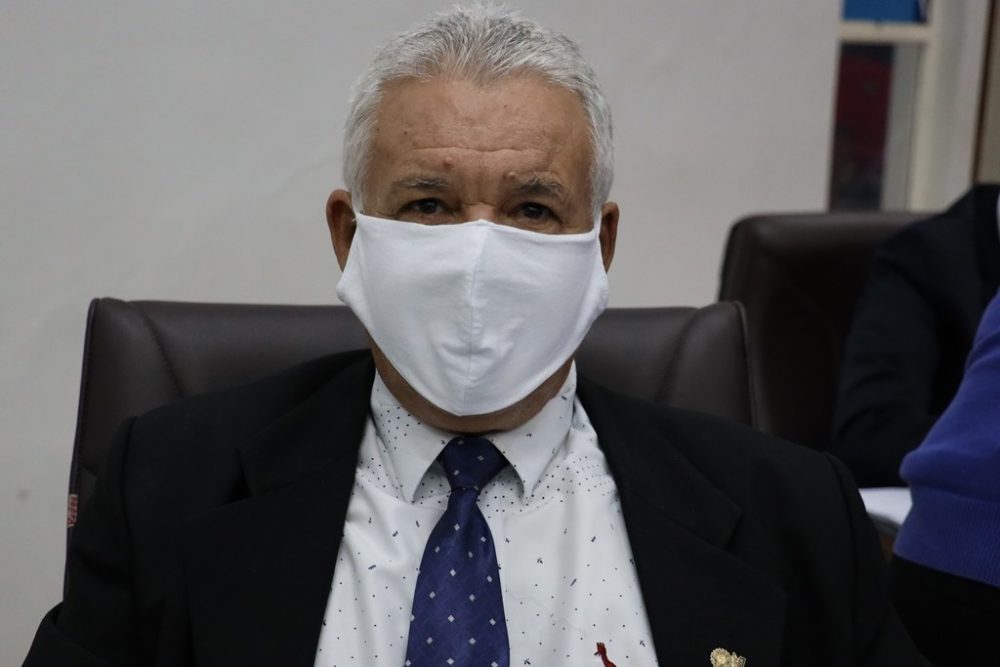Adãozinho Dauzacker quer sinalização de trânsito na Belmiro de Albuquerque