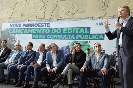 Nova Ferroeste será corredor de escoamento de grãos do Estado