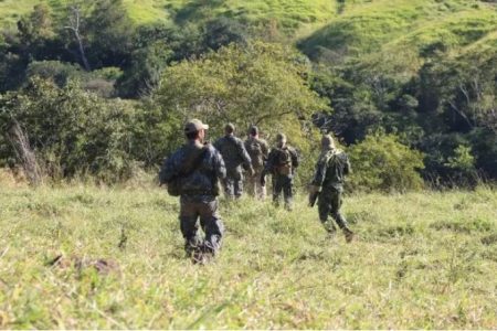 Guerrilheiros paraguaios matam indígenas e dois morrem em confronto
