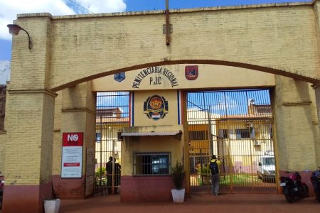 Transexual é assassinada dentro de penitenciária em Pedro Juan