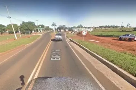 Motociclista morre após colisão com carreta bitrem na BR-163
