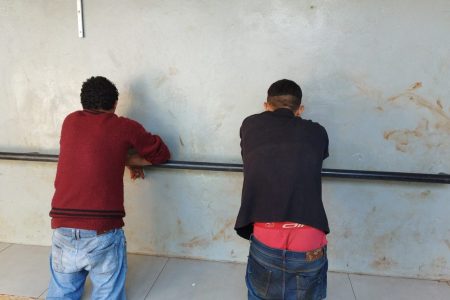 Dupla é presa pela Guarda Municipal acusada de furtar loja de material de construção
