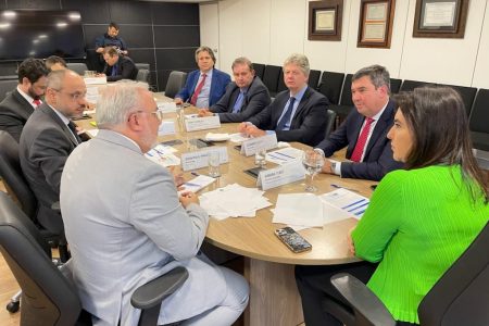 Em reunião com Riedel e Simone, Petrobras sinaliza conclusão da fábrica de fertilizante de MS