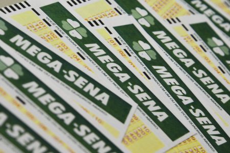 Mega-Sena acumula e prêmio vai para R$ 51 milhões