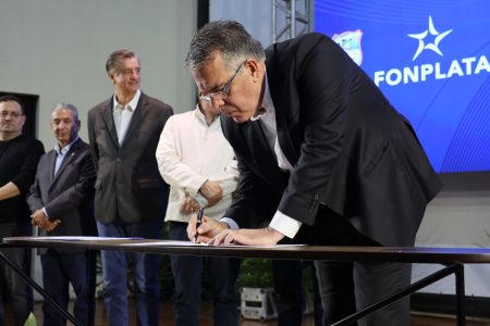 Eduardo Campos apoia possível volta de ferrovia a Ponta Porã