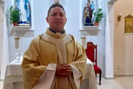 Padre é preso por atacar mulher armado em apartamento em Campo  Grande