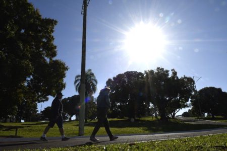 Tempo estável, com sol e poucas nuvens neste sábado em toda a fronteira