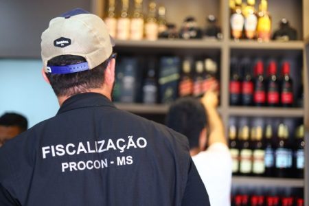 Operação reforça conhecimento adquirido em capacitação sobre falsificação de bebidas