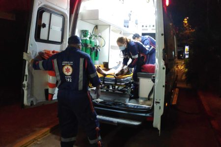 Jovem de 21 anos morre em hospital após acidente de moto