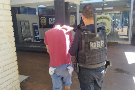 Interno do semiaberto é flagrado com 62 porções de cocaína na cueca