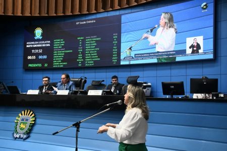 PL de Lia Nogueira propõe a presença de intérprete de Libras em eventos oficiais