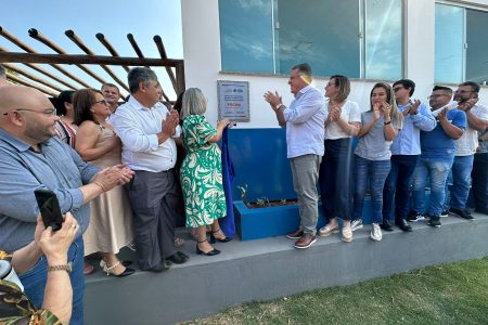 Eduardo Campos entrega piscina aquecida e coberta para o Centro de Convivência de Idoso