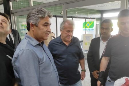 Ex-craque do Flamengo faz palestra na fronteira de MS