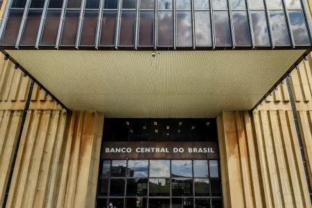 Mercado reduz previsão da inflação de 4,59% para 4,55% este ano