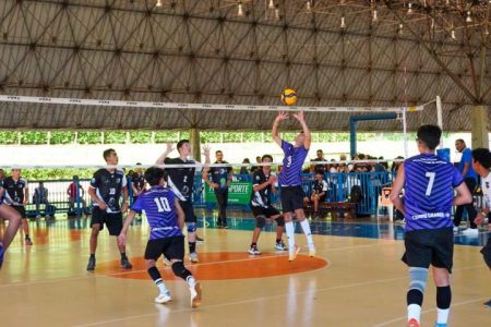 Com início nesta quinta, Estadual Sub-15 de Vôlei reúne 31 equipes na Capital
