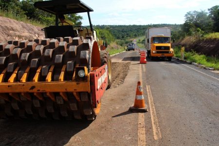 Governador assina licitação de R$ 161 milhões para restaurar MS-436