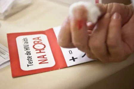 HIV: Brasil cumpre meta de pessoas em tratamento antirretroviral