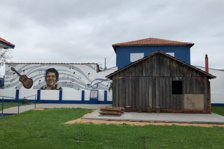 Casal Cultural no interior de SP homenageia artistas que enalteceram a cidade de Ponta Porã
