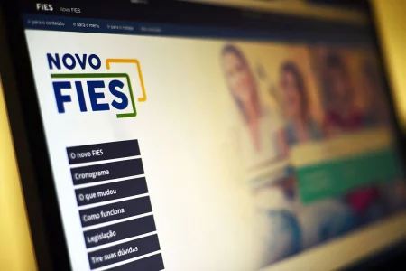Renegociação de dívidas com Fies terá até 99% de desconto