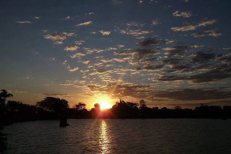 Previsão de sol e variação de nebulosidade encerram semana no Estado