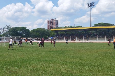 Porã Motors e Scooby Onechopp são finalistas da Taça Cidade