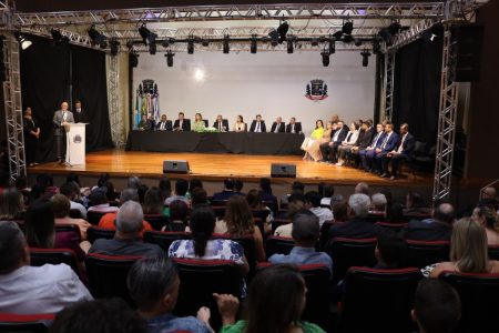 Câmara homenageia personalidades que contribuem para o desenvolvimento de Ponta Porã