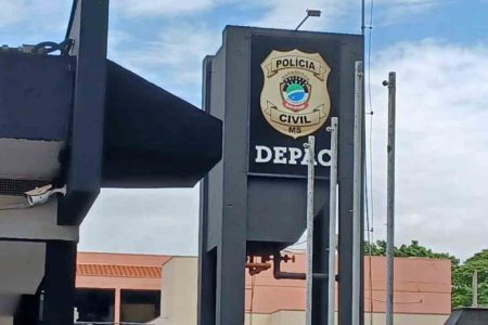 Jovem é preso após xingar segurança de ‘preto seboso, pobre da senzala’