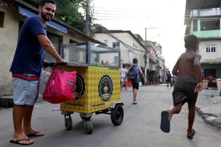 Percentual de pessoas em situação de pobreza cai para 31,6% em 2022