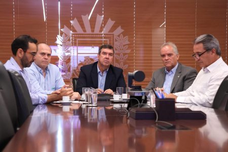 Governo de MS alinha com Ministério da Agricultura medidas para ajudar produtores rurais