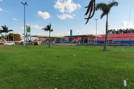 Sol e poucas nuvens encerram a semana e tempo firme predomina em MS