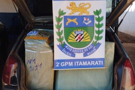 Polícia Militar apreende veículo com produtos paraguaios no distrito Nova Itamarati