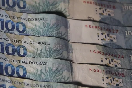 Dívidas de famílias atingem maior nível desde novembro de 2022: 78,8%