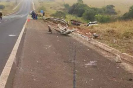Acidente mata caminhoneiro na BR 262