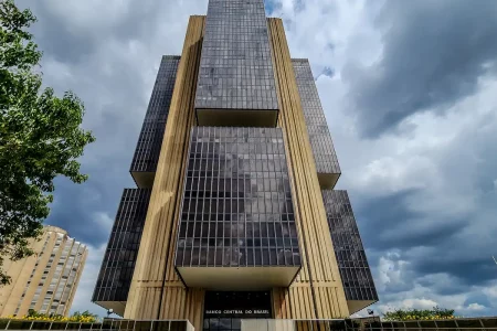 Mercado aumenta previsão da inflação de 4,12% para 4,2% em 2024