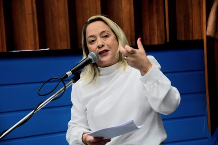 Deputada solicita obras de compactação em trecho da MS-162