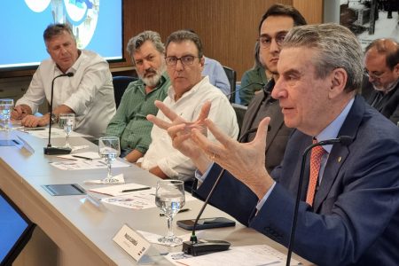 Paulo Corrêa defende comércio bilateral entre Brasil e Paraguai