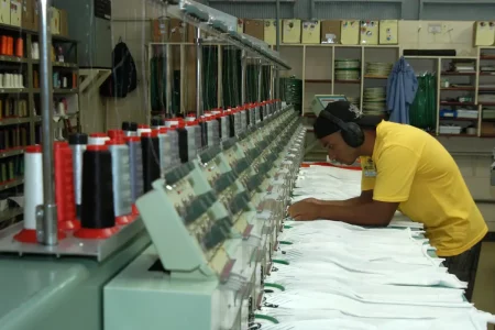 Mercado de trabalho impulsiona crescimento do PIB, diz Fiesp
