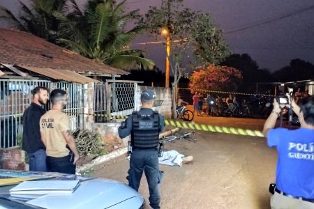 Após discussão homem é morto com uma facada no peito