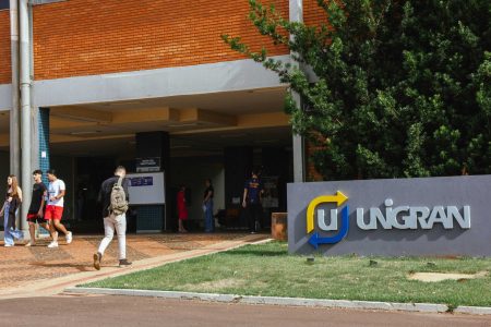 Diploma universitário proporciona aumento de 57% no salário, mostra pesquisa