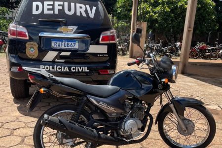 Polícia Civil apreende motocicleta com sinais identificadores adulterados