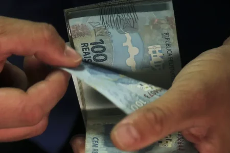 Poupança tem saques de R$ 26,3 bi em janeiro, diz Banco Central