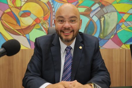 Agnaldo propõe ampliação de rua em frente à Escola Manoel Martins e área de lazer na Lima Campo