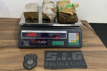 Polícia Civil recupera motocicleta e prende autor por furto e tráfico de drogas