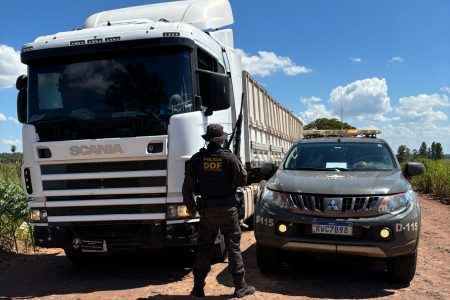Paraguaio é preso com mais de 7,5 toneladas de drogas na fronteira