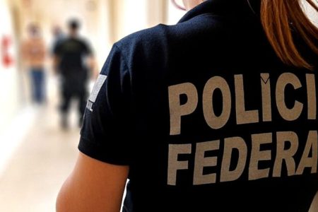 Mulheres são presas pela Polícia Federal por tráfico de drogas